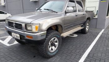 Toyota Hilux SR5 4x4 CD