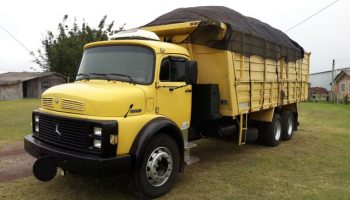 Mercedes-Benz 2013 truck 6x2 caçamba agrícola 1982