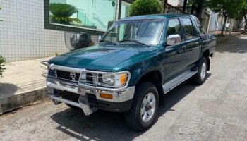 Toyota Hilux SR5 4x4 2000