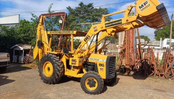 Retroescavadeira MF 86 2000