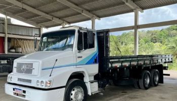MB Mercedes-Benz 1620 truck carroceria 2003