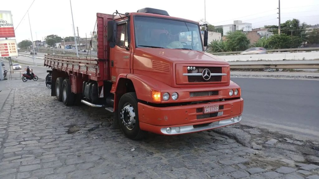 Mercedes 1620 truck carroceria 1997