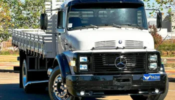 MB 1518 carroceria 1988 branco