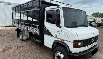 Mercedes 710 carroceria boiadeira 2000