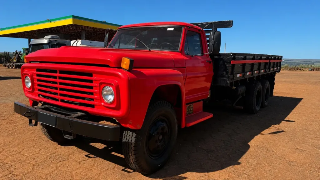Ford F600 truck carroceria 1974 vermelho